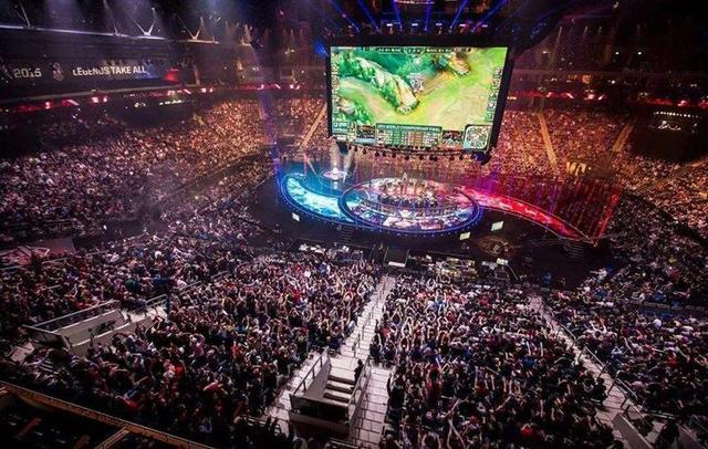 LPL冒泡赛中单选手露露中单伤害转化率垫底，战队管理层面临抉择